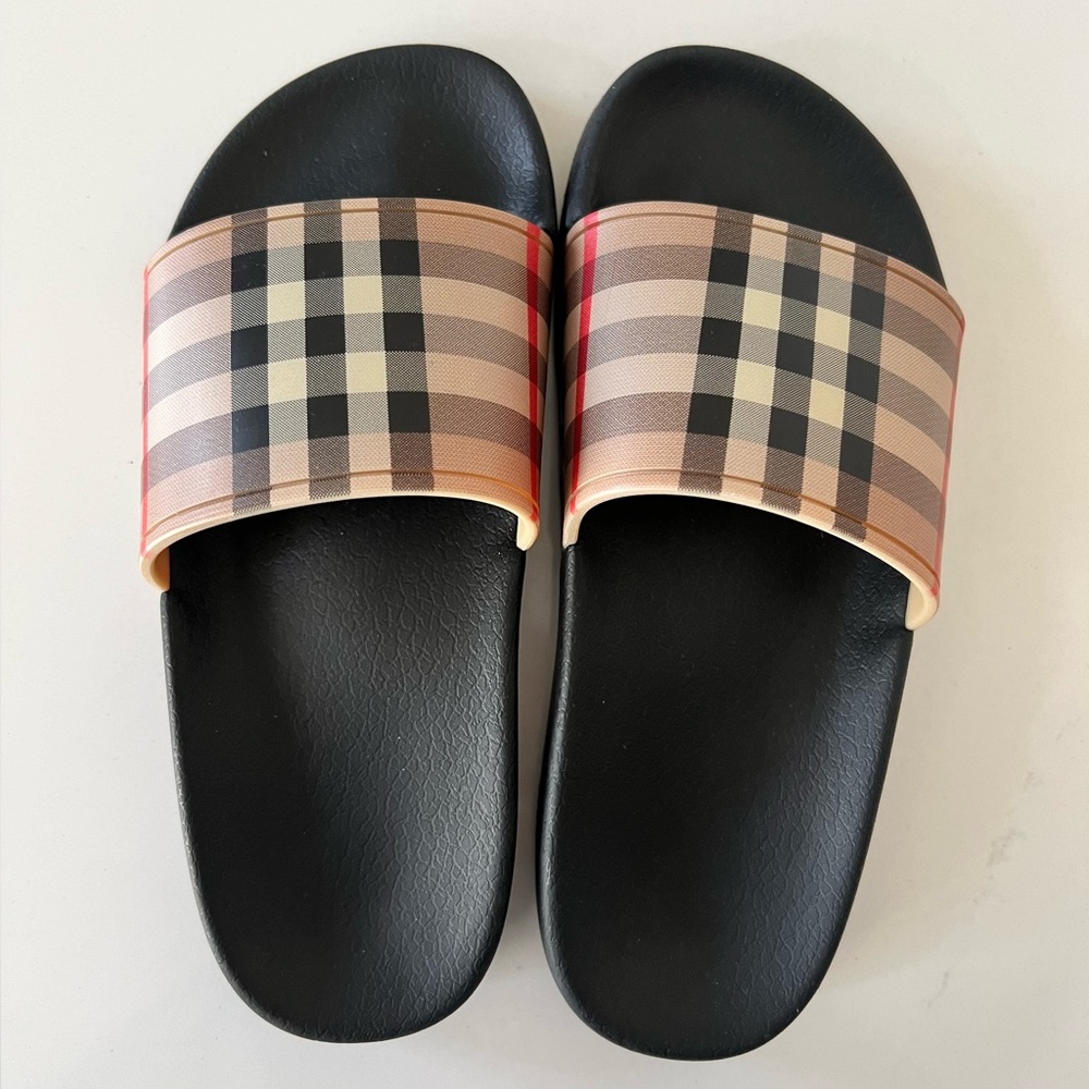 Burberry Kids Vintage Check Slides